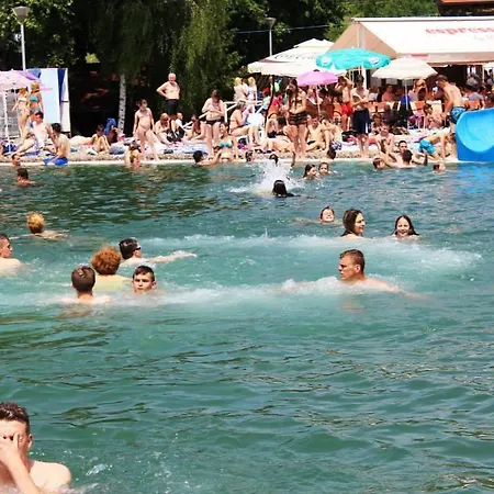 Relax University Tuzla